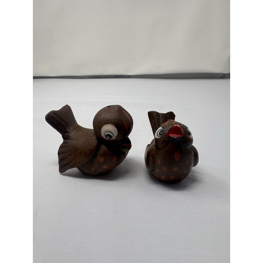 Vintage Mama Brown Bird With Baby Salt & Pepper Shakers Retro Red White MCM